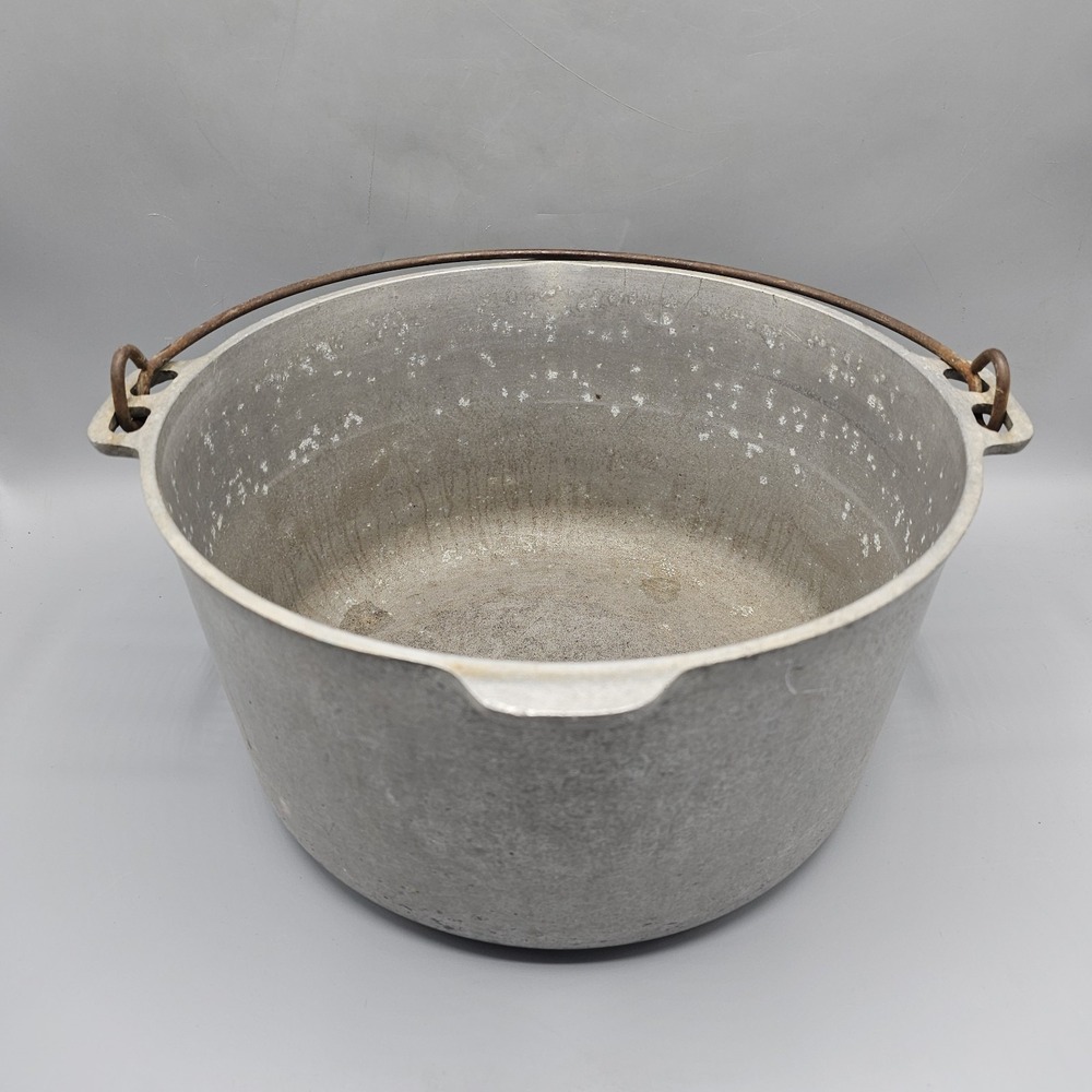 Vintage‎ Super Maid Cast Aluminum 10 Quart Stockpot Spout Handle Kettle Caldron